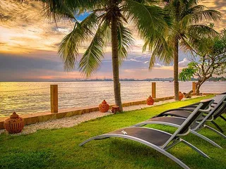 Малоэтажная резиденция на берегу моря с бассейном, Паттайя, Таиланд