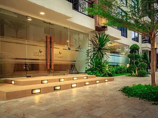 Красивая малоэтажная резиденция с бассейном в престижном районе Пратамнак Хилл, Паттайя, Таиланд