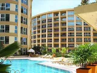 Элитная резиденция с бассейнами и рестораном в самом центре Паттайи, Таиланд