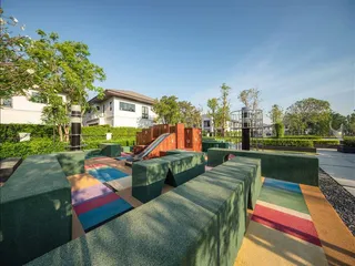 Комплекс вилл с бассейнами и зелеными зонами, Бангкок, Таиланд