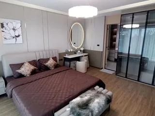 Новый жилой комплекс квартир с личными бассейнами на первой линии от пляжа в Чалонге, Пхукет, Таиланд