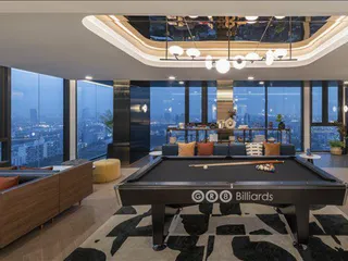 Высотная резиденция с бассейном и зонами отдыха в фешенебельном районе Бангкока, Таиланд