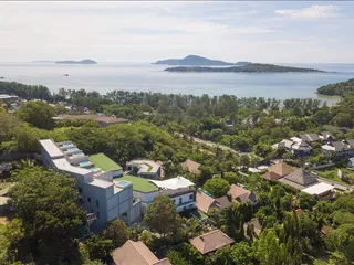 Охраняемая резиденция с бассейнами в 800 метрах от пляжа, Пхукет, Таиланд