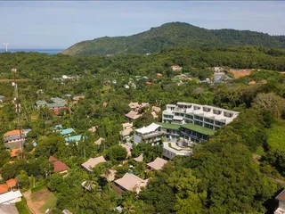 Охраняемая резиденция с бассейнами в 800 метрах от пляжа, Пхукет, Таиланд