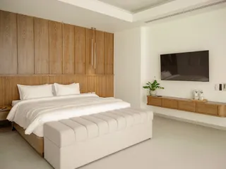 Эксклюзивный жилой комплекс вилл с бассейнами и видом на море в пешей доступности от пляжа Най Тон, Пхукет, Таиланд