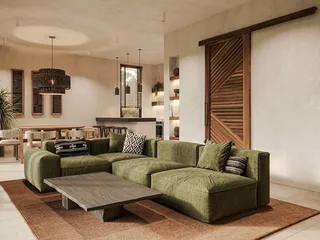 Комплекс тропических вилл с бассейнами рядом с пляжем, Самуи, Таиланд