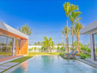 Комплекс вилл с бассейнами и садами, Пхукет, Таиланд