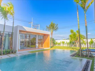 Комплекс вилл с бассейнами и садами, Пхукет, Таиланд