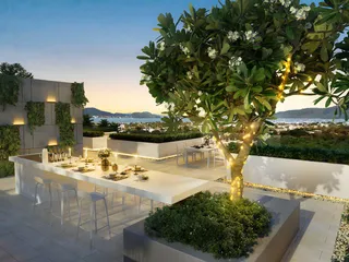 Комплекс вилл с бассейнами и панорамными видами рядом с пляжами, Чалонг, Пхукет, Таиланд