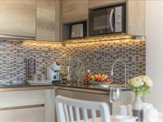 Новая резиденция с бассейнами и садами в 250 метрах от побережья, в 10 минутах ходьбы от международной школы, Пхукет, Таиланд