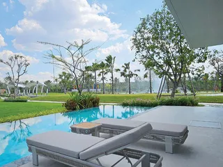 Комплекс вилл с бассейном, парком и озером рядом с пляжем и яхт-клубом, Паттайя, Таиланд