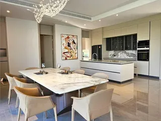 Комплекс вилл с бассейном, парком и озером рядом с пляжем и яхт-клубом, Паттайя, Таиланд