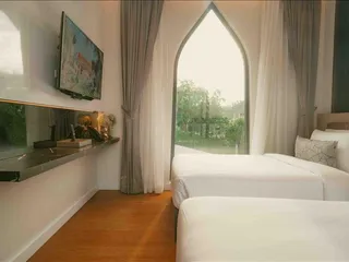 Комфортабельный комплекс вилл с бассейнами, садами и водопадами в 550 метрах от пляжа Банг Тао, Пхукет, Таиланд