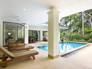 Великолепная вилла с бассейном, сад и паркингом в Маенаме, Самуи, Таиланд