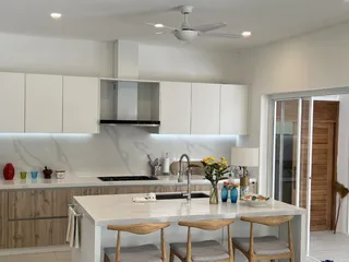 Отремонтированная меблированная вилла с бассейном и садами недалеко от пляжей, Маенам, Самуи, Таиланд