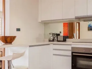 Меблированная квартира с панорамным видом в резиденции с бассейном, в 5 минутах от пляжа Маенам, Самуи, Таиланд