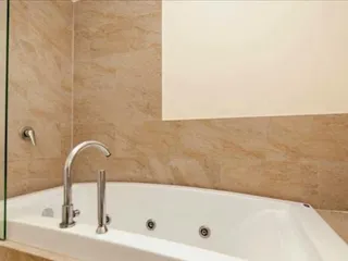 Меблированная квартира с панорамным видом в резиденции с бассейном, в 5 минутах от пляжа Маенам, Самуи, Таиланд