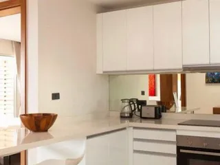 Меблированная квартира с панорамным видом в резиденции с бассейном, в 5 минутах от пляжа Маенам, Самуи, Таиланд