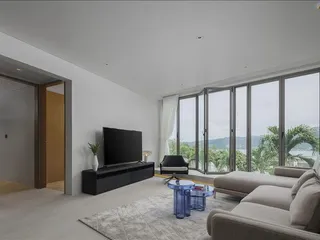 Резиденция с бассейном и видом на море в 5 минутах езды от пляжей, Патонг, Пхукет, Таиланд