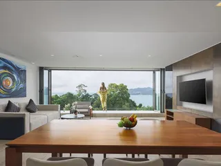 Резиденция с бассейном и видом на море в 5 минутах езды от пляжей, Патонг, Пхукет, Таиланд