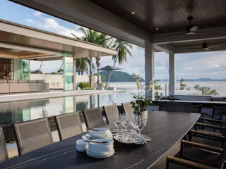 Изысканная вилла с бассейном, кинозалом, СПА на берегу океана, Самуи, Таиланд