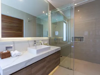 Изысканная вилла с бассейном, кинозалом, СПА на берегу океана, Самуи, Таиланд