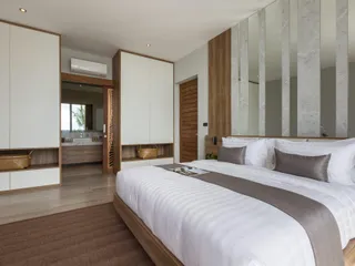 Изысканная вилла с бассейном, кинозалом, СПА на берегу океана, Самуи, Таиланд