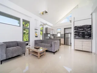 Новый жилой комплекс вилл с бассейнами и парковками в Таланге, Пхукет, Таиланд