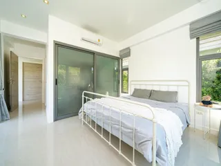 Новый жилой комплекс вилл с бассейнами и парковками в Таланге, Пхукет, Таиланд