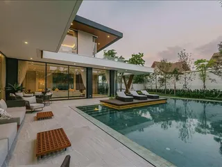 Комплекс вилл с бассейнами в удобном районе Пхукета, Таиланд