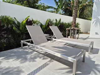 Комплекс вилл с бассейнами в спокойном районе, Пхукет, Таиланд