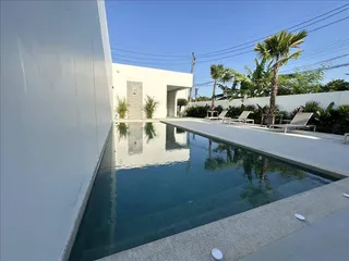 Комплекс вилл с бассейнами в спокойном районе, Пхукет, Таиланд