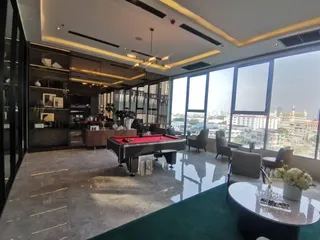 Высотный жилой комплекс с хорошей инфраструктурой в Сухумвит, Бангкок, Таиланд