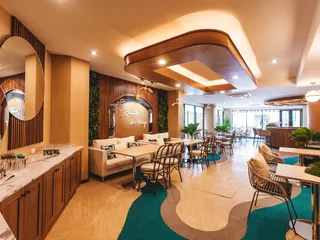 Современный жилой комплекс с широким спектром услуг недалеко от пляжа Раваи, Пхукет, Таиланд