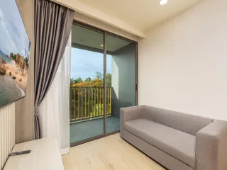 Готовая меблированная квартира в жилом комплексе с бассейнами рядом с пляжами, Пхукет, Таиланд