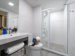 Жилой комплекс с бассейном, садом и конференц-залом, Бангкок, Таиланд