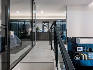 Новый высотный жилой комплекс с бассейнами и спа в центральном деловом районе Бангкока, Таиланд