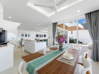 Двухэтажная меблированная вилла с панорамным видом на море недалеко от пляжа Чавенг, Самуи, Таиланд