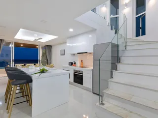 Двухэтажная вилла с бассейном недалеко от международной школы и пляжа Чавенг, Самуи, Таиланд