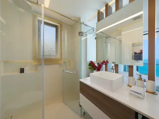 Просторная меблированная вилла с бассейном и панорамным видом на море недалеко от пляжа, Самуи, Таиланд