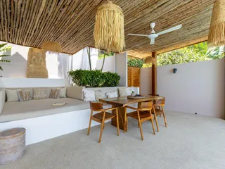 Трехэтажная вилла с бассейном и отдельной студией, Самуи, Таиланд