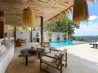 Трехэтажная вилла с бассейном и отдельной студией, Самуи, Таиланд