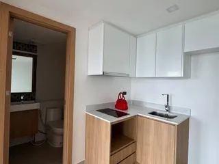 Однокомнатная квартира с видом на море в новом жилом комплексе премиум-класса с бассейном и садом в 100 метрах от пляжа, Паттайя, Таиланд