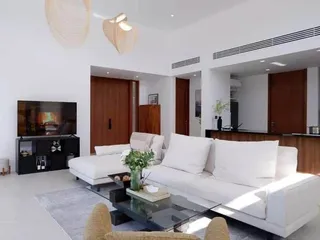 Комплекс вилл с бассейнами, рестораном и теннисным кортом, Паттайя, Таиланд