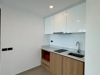 Двухкомнатная квартира с двумя балконами в новой резиденции премиум класса, в 100 метрах от пляжа, Паттайя, Таиланд