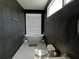 Меблированная вилла с бассейном и садом рядом с пляжем, Самуи, Таиланд