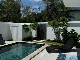 Меблированная вилла с бассейном и садом рядом с пляжем, Самуи, Таиланд