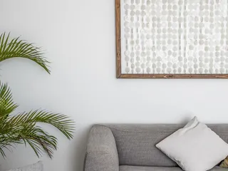 Комплекс современных вилл с бассейнами и видами на море рядом с международным аэропортом и пляжем, Самуи, Таиланд