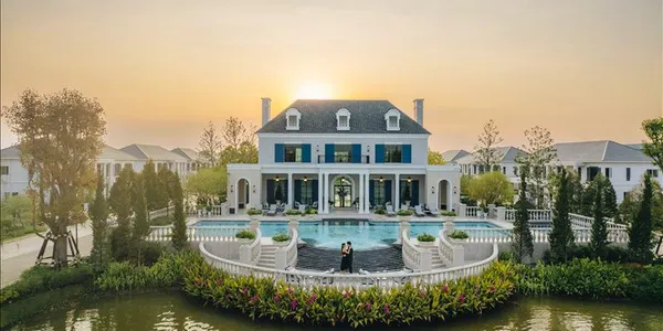 Комплекс вилл с бассейном и парком рядом с аэропортом, Бангкок, Таиланд