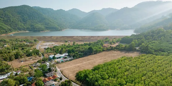 Первоклассный жилой комплекс вилл с бассейнами в 350 м от озера, Таланг, Пхукет, Таиланд